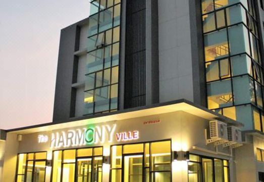 핏사눌룩의 아름다운 사원