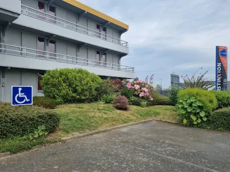 Premiere Classe Saint Brieuc - TRÉGUEUX Отели в г. Морьё