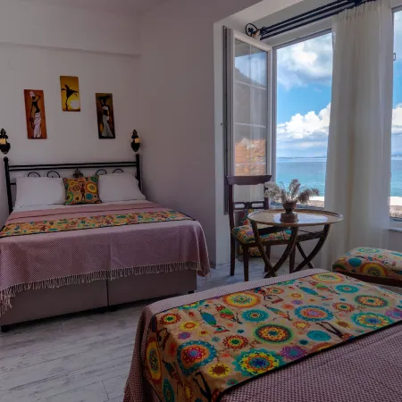 Bozcaada e2 Deniz Otel