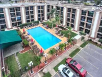 Ramada by Wyndham Metairie New Orleans Airport Hotels near Harrell Stadium