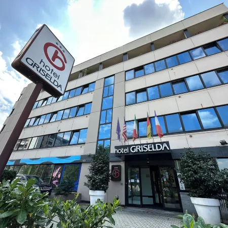 Hotel Griselda Отели в г. Салуццо