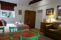 Home Farm & Lodge Hotels in Austerfield