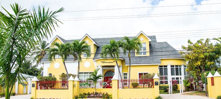 Brownstone Marlin Drive Hotels in Nassau