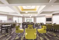 La Quinta Inn & Suites by Wyndham Dallas Plano West