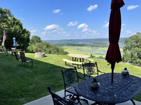 Eagle View Motel & Retreat Отели в г. Clayton County