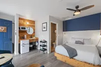 Boardwalk Cottages Hotels in Long Beach