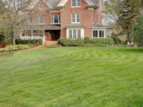 Round Barn Farm B & B Event Center Hotels in Goodhue County