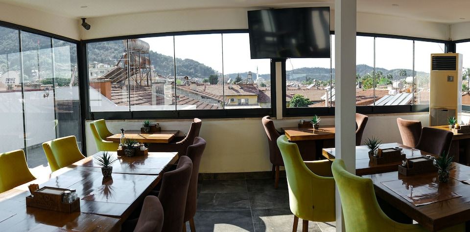 네피스 호텔 시티 외관 또는 근처 거리