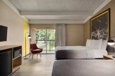 Super 8 by Wyndham Macon GA Các khách sạn ở Macon