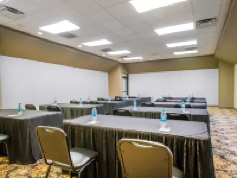 貝斯特韋斯特考特維尤酒店 斯普林菲爾德酒店