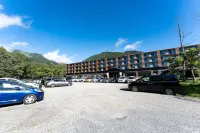 亀の井ホテル 奥日光湯元 - 駐車場