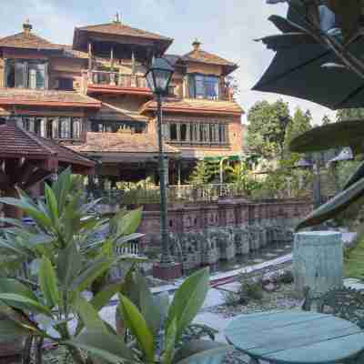 傳承套房水療飯店 Hotel Exterior
