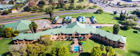 Willows Garden Hotel Potchefstroom Отели в г. Почефструм