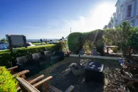 Can-Y-Bae Hotel