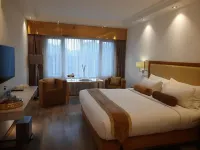 Hotel Razmoni Isha Kha International - bar