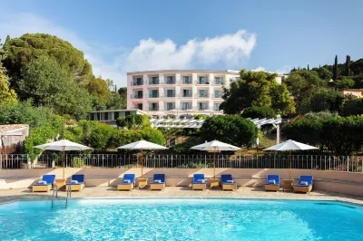 Hôtel du Parc Cavalaire Sur Mer Hotels in La Croix-Valmer