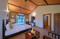 Aranyak Resort Kanha Hotel di Mandla