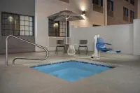 Spark by Hilton Tucson Airport - Gym