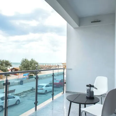 Wave 1 Promenada Apartments