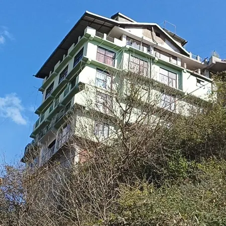 Hotel D Pal