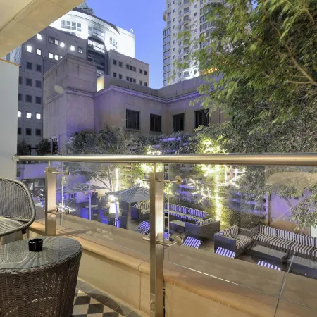 Davinci Hotel on Nelson Mandela Square