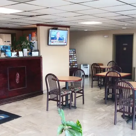 Days Inn by Wyndham Morehead Hotels in Morehead
