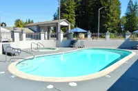 Fairview Inn & Suites - Pools