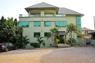 Green Suites Villa Hotels near Bridge park and event's