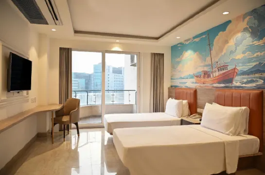 อลิวา โรงแรม กูรูกรัม โซนา โรด