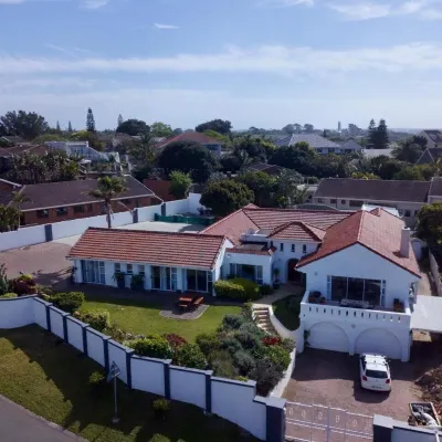 Reef View Bnb Hotels near Nahoon Beach