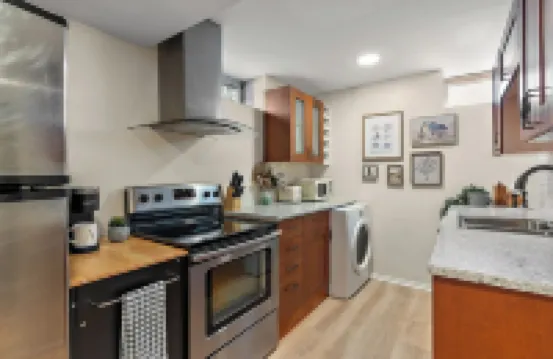 St. Paul Speakeasy - King Bed