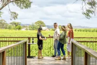 Sea Dunes Luxury Apartments - Homestays