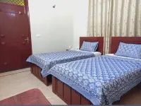 Cosy inn Near Millennium Mall Hotels in Shah Faisal Town