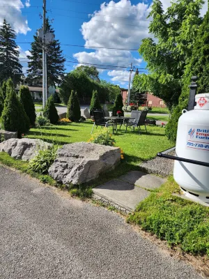 Princess Motel Hotels near Trent-Severn Waterway, Lock 32 - Bobcaygeon