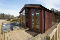 Bluebell Lodge - Sleeps 4 Hot Tub Loch & Woodland