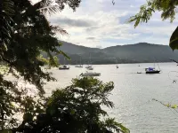 Praia Comprida Flats Hotels in Angra dos Reis