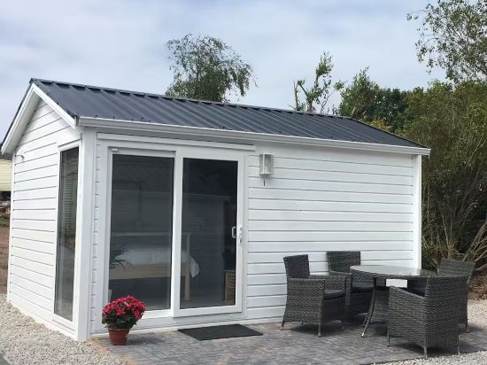 Dunmore East Glamping Cabins