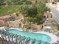 Xemxija Bay Hotel - Beach