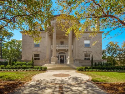 Graystone Inn Hotels in Wilmington Historic Downtown