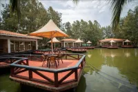 Ocean Spray Hotel a Manjakuppam