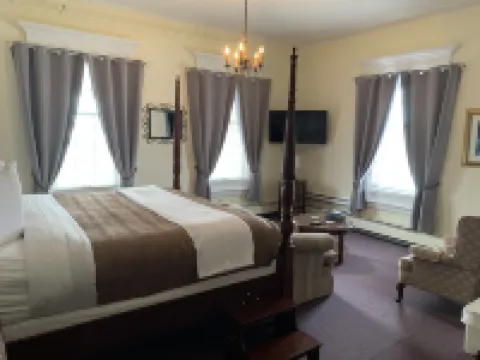 Kennedy House Hotels in Charlotte County