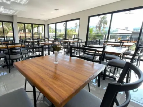 Escarpas Styles Hotel