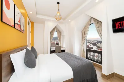 Xuân Mai Hotel Отели в г. 