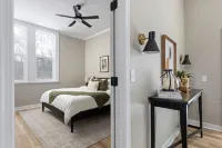 Lux Historic Schoolhouse with Hot Tub.