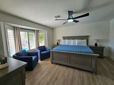 Oasis. Single Story Freshly Remodeled Pool Home! Отели рядом с достопримечательностью «Парк Флойд Лам»