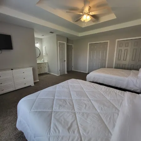 Texas-Sized Comfort w/ Pool Near DHR- Sleeps 14
