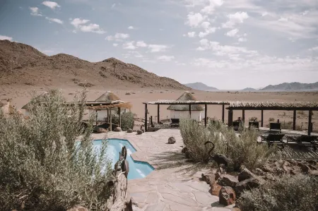 Desert Homestead Lodge l Ondili
