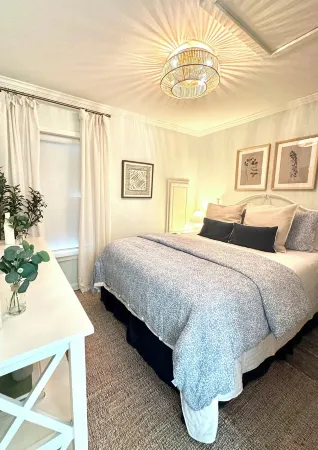 Charming cottage with WiFi and AC in tranquil Pass Christian