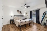 Cozy&Quiet Modern Retreat Near Hwy 65 & Cherry St