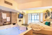 Mamilla View- Suites & Apt Hotel - Bathtub
